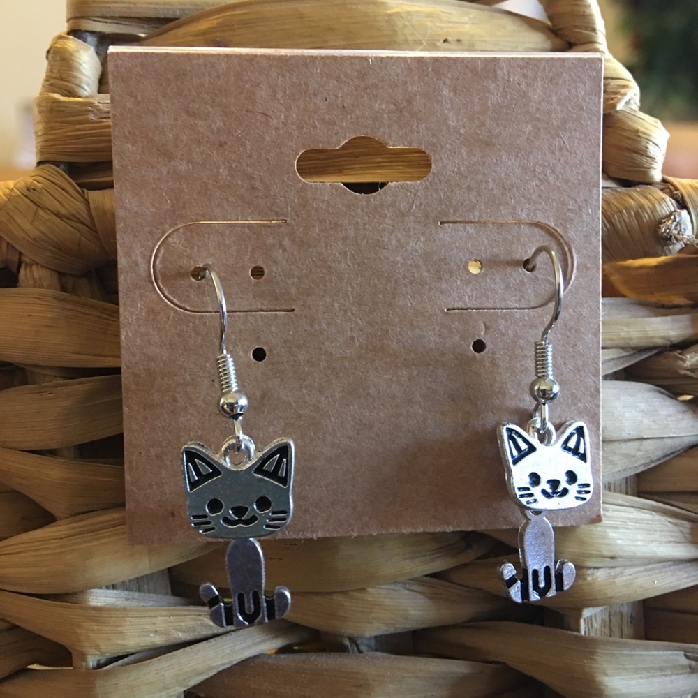 Kitty cat dangle body interactive earrings